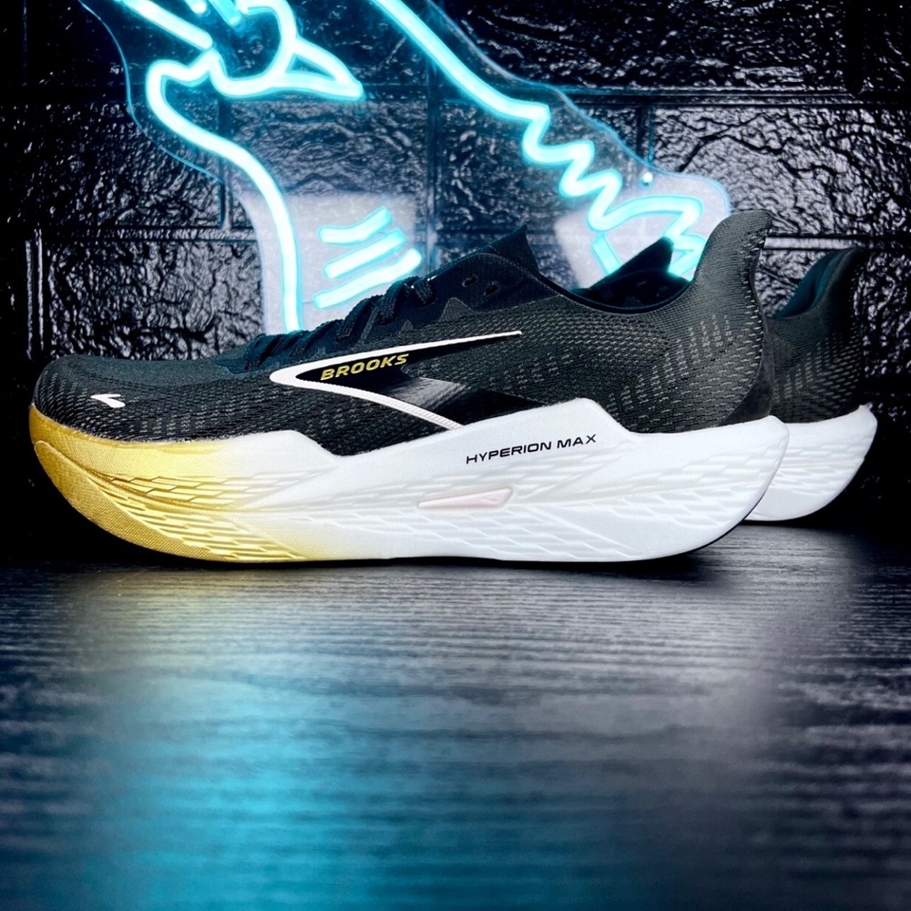 Brooks Hyperion Max 2 Men’s Marathon Running Plated Shoes Sneakers Black - 10.5 - Picture 2 of 6